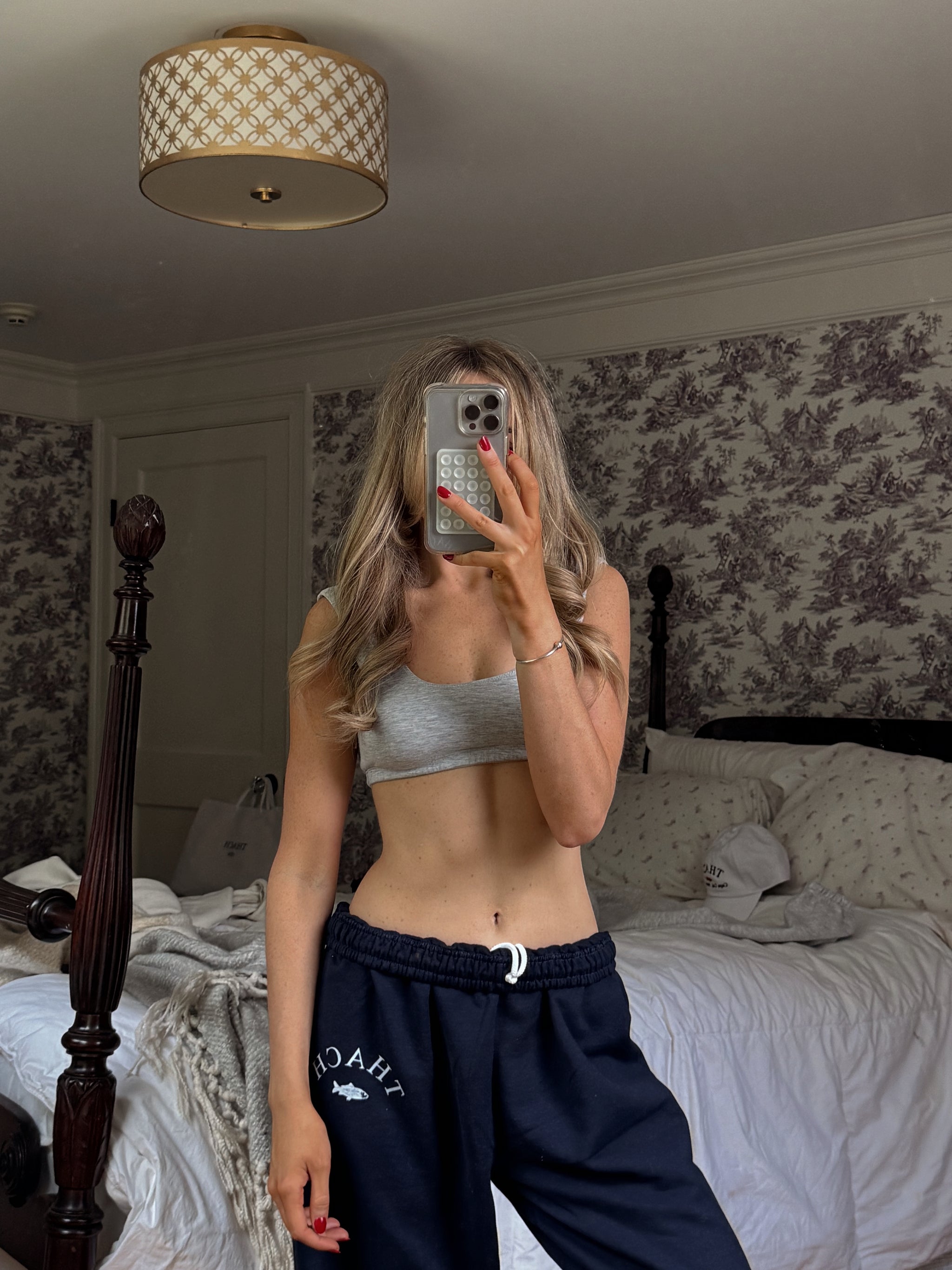The Thach Navy Club Sweats – THACH